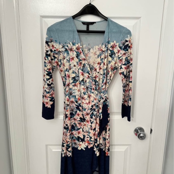 BCBG wrap dress - size XS - Picture 1 of 2